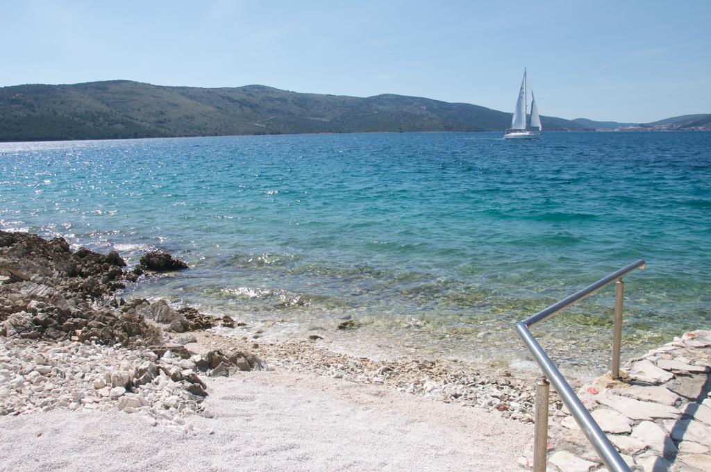 Arka Trogir Apartments - Seget Vranjica Luaran gambar